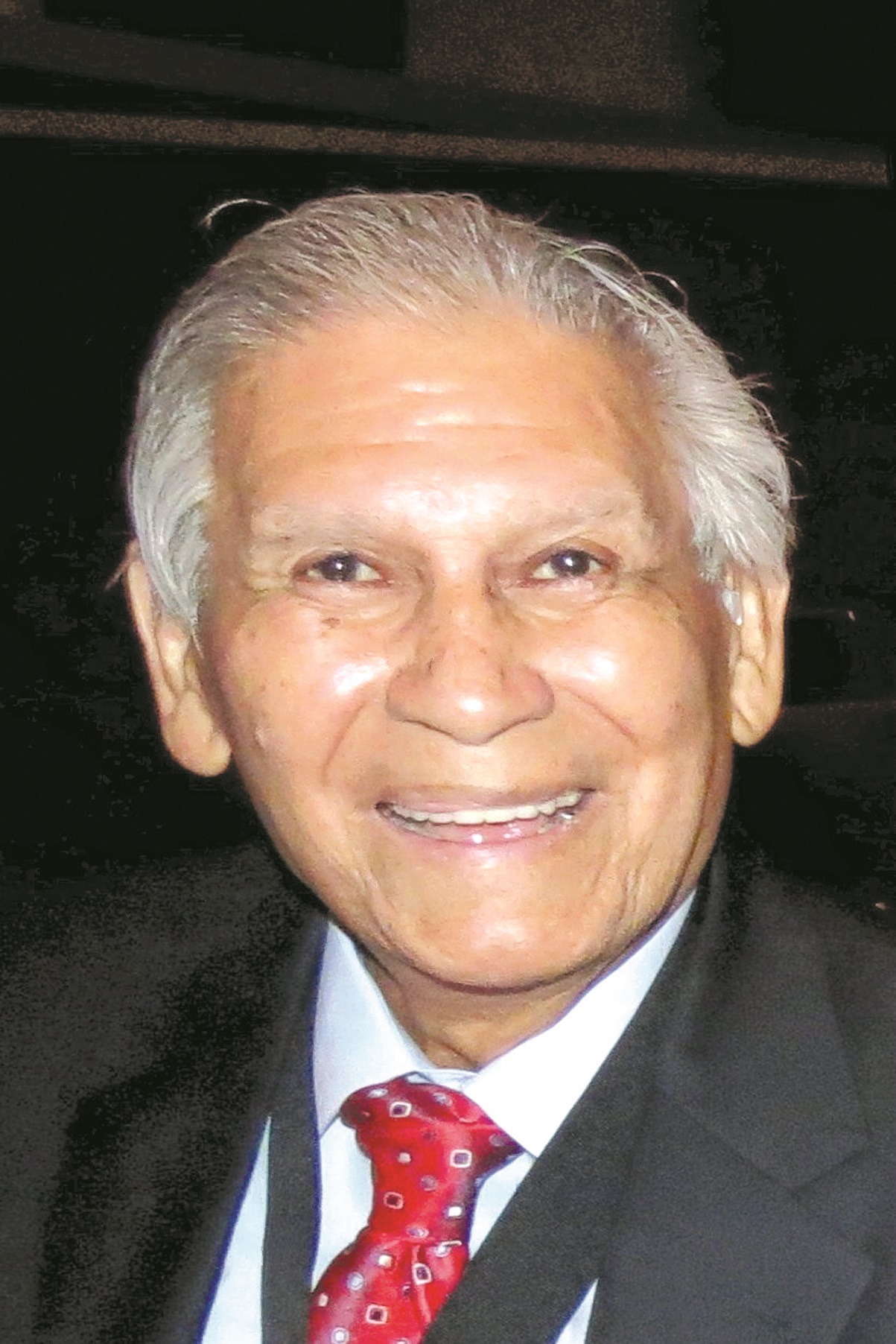 ‘Visionary leader, irreplaceable friend’ Governor Emeritus Overton 